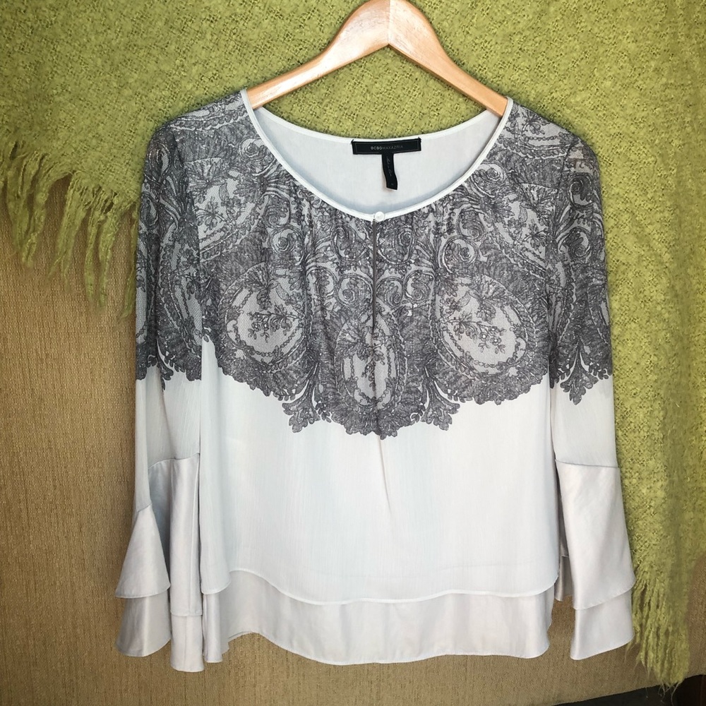 BcbgMaxazria Hanelli mist combo blouse size M